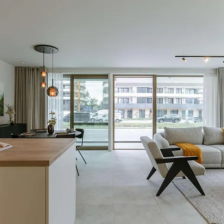 Huswell - Cozy Ground-floor With Terrace In * 오스텐드